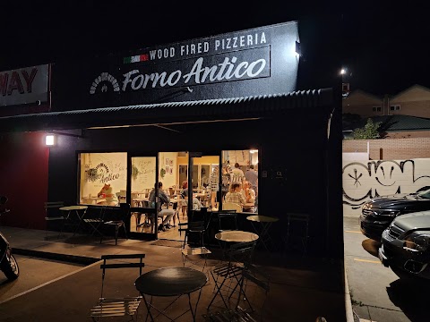 Pizza at Forno Antico Pizzeria, Perth