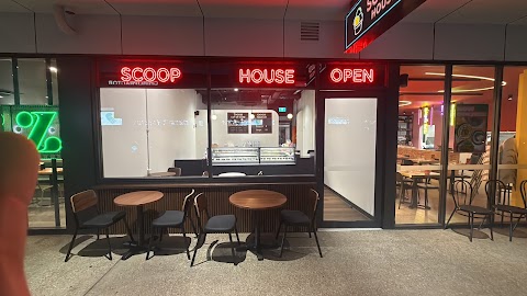 Gelato at Scoop house, Sunshine Coast
