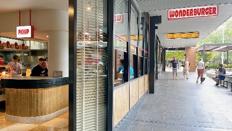 Burgers at Wonderburger, Canberra