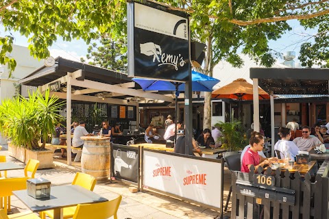 Burgers at remy's, Brisbane