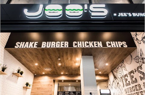 Burgers at Jee’s Burger & Chicken, Brisbane