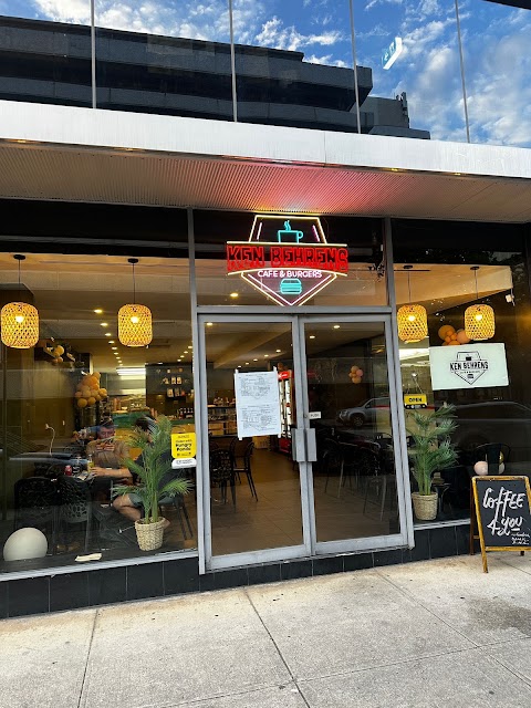 Fried Chicken at Ken Behrens Cafe & Burgers, Canberra