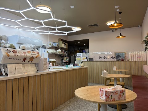 Cake at Her Little Patisserie, Geelong
