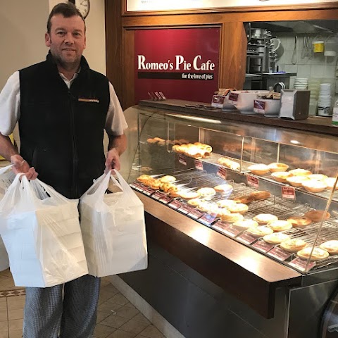 Meat Pie at Romeo's Pie Cafe, Sydney
