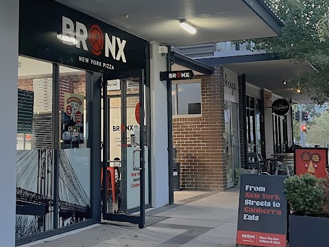 Pizza at Bronx Pizza, Canberra
